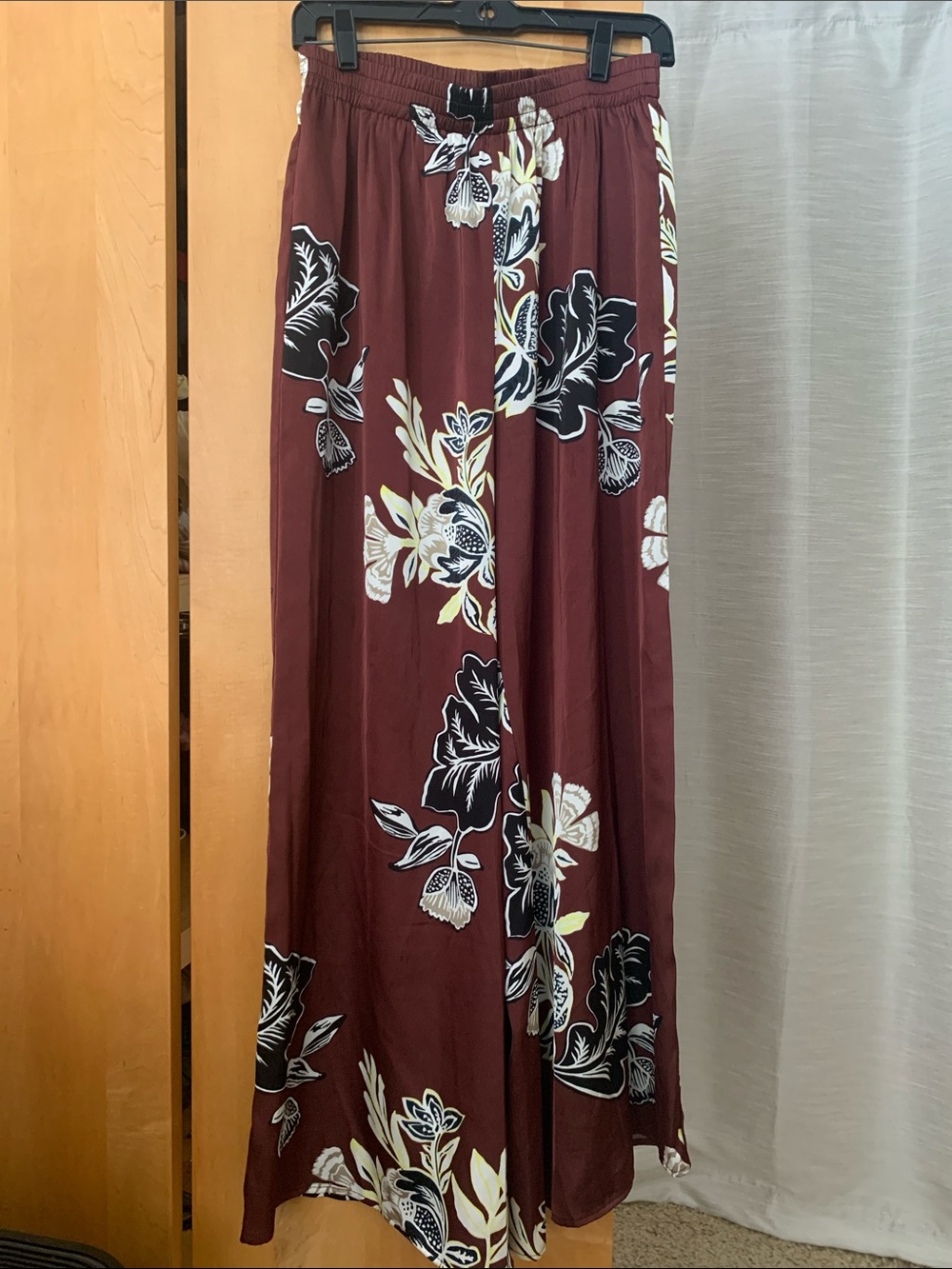 Melloday Palazzo beautiful burgundy color high waisted pants